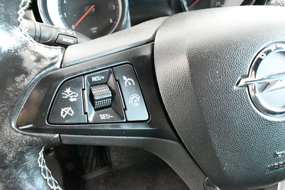 Opel Astra 19 of 23