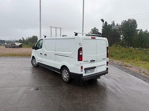 Renault Trafic 4 of 5