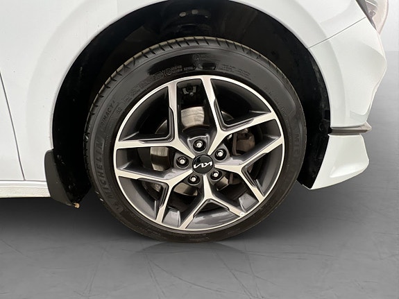 Kia Ceed 30 of 30