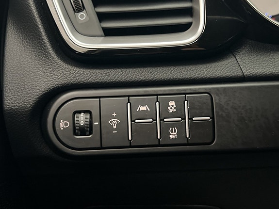 Kia Ceed 14 of 30