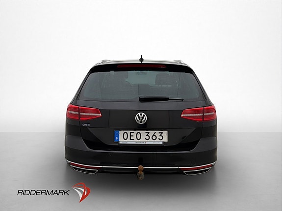 Volkswagen Passat 7 of 30