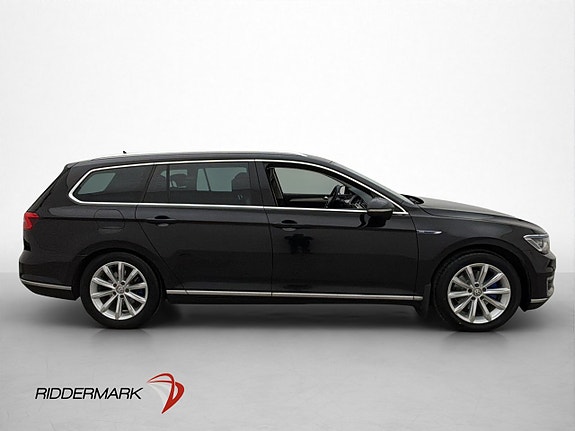Volkswagen Passat 9 of 30
