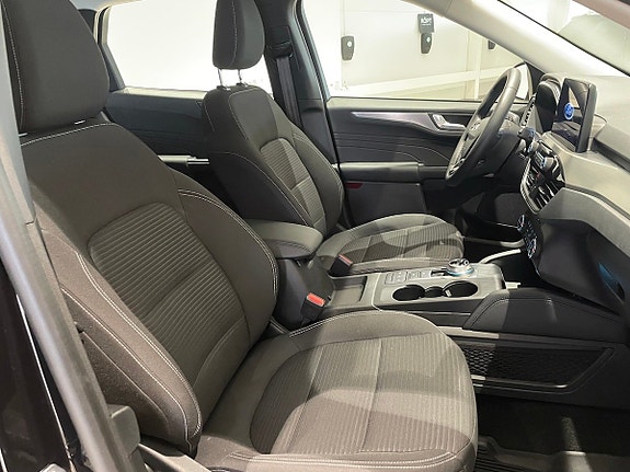 Ford Kuga 8 of 14