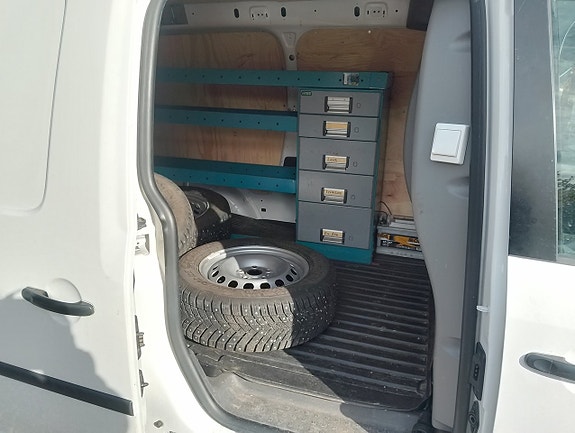 Volkswagen Caddy Maxi 10 of 13