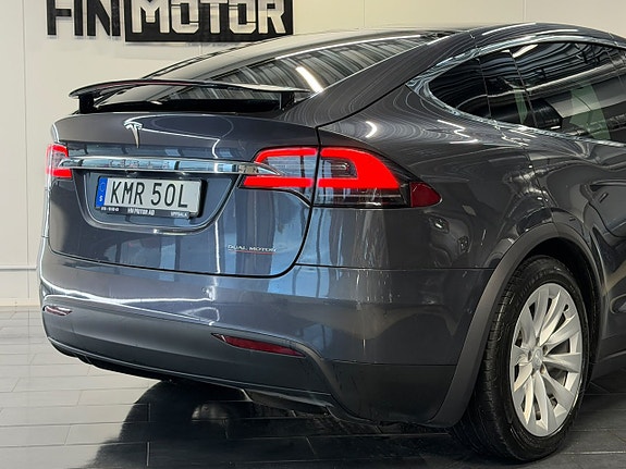 Tesla Model X 8 of 30