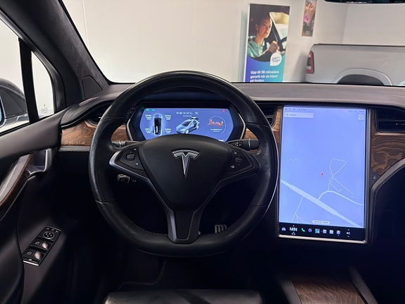 Tesla Model X 19 of 30