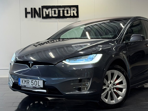 Tesla Model X 2 of 30