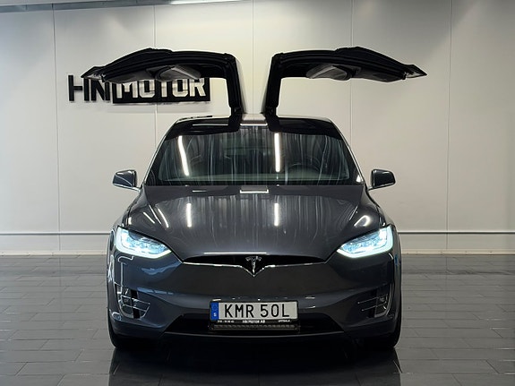 Tesla Model X 4 of 30