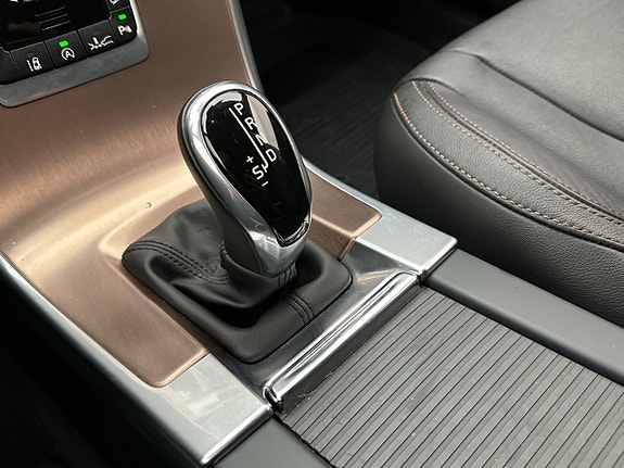 Volvo XC60 24 of 30