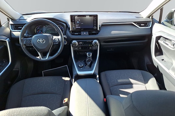 Toyota RAV4 9 of 20