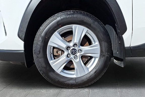 Toyota RAV4 17 of 20