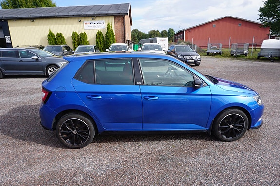 Skoda Fabia 2 of 14