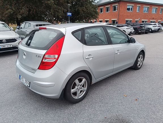 Hyundai i30 6 of 12