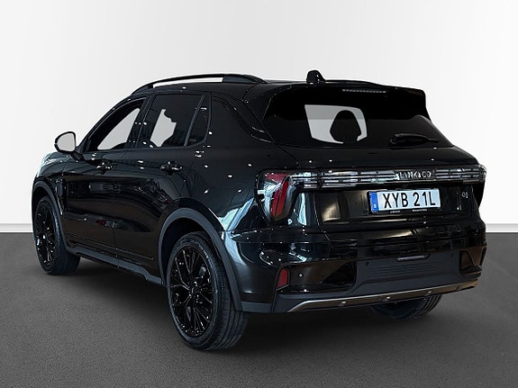 Lynk & Co 01 2 of 10