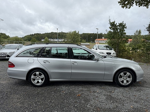 Mercedes-Benz E200 5 of 21