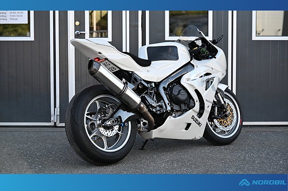 Suzuki Cycles GSX-R1000 Roadracing 202HK Akrapovic Carbon 3 of 11