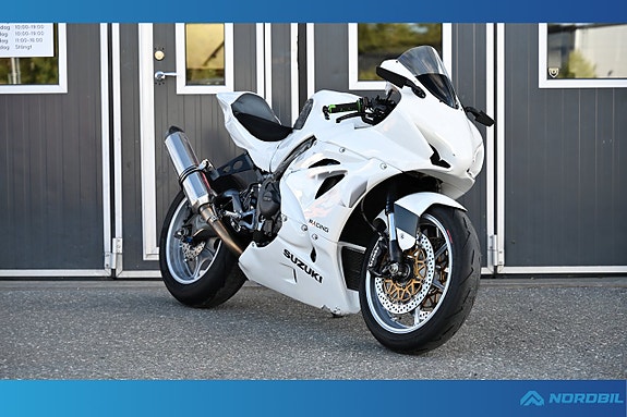 Suzuki Cycles GSX-R1000 Roadracing 202HK Akrapovic Carbon 6 of 11