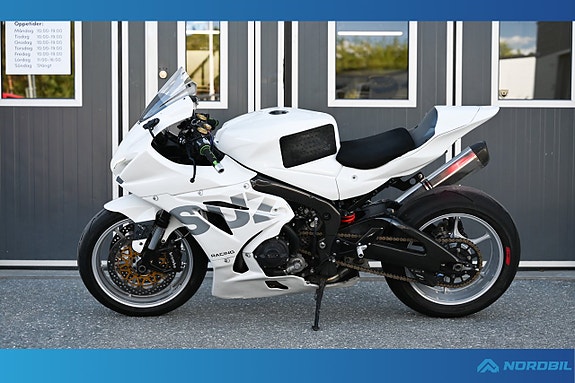 Suzuki Cycles GSX-R1000 Roadracing 202HK Akrapovic Carbon 2 of 11