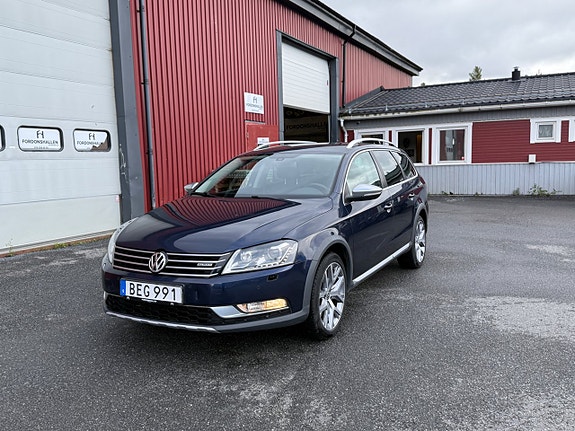Volkswagen Passat Alltrack 4 of 24
