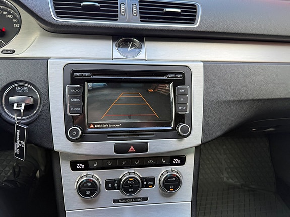 Volkswagen Passat Alltrack 10 of 24