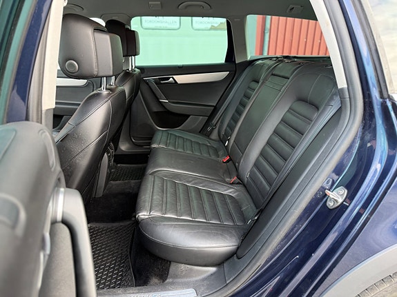 Volkswagen Passat Alltrack 20 of 24