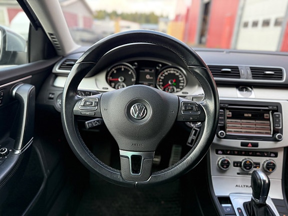 Volkswagen Passat Alltrack 7 of 24