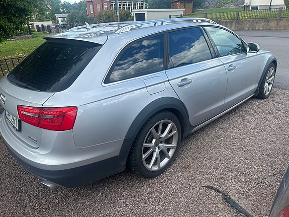 Audi A6 allroad 2 of 7