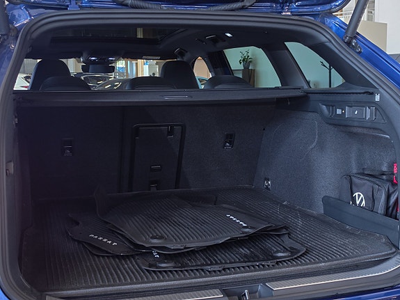 Volkswagen Passat 24 of 26