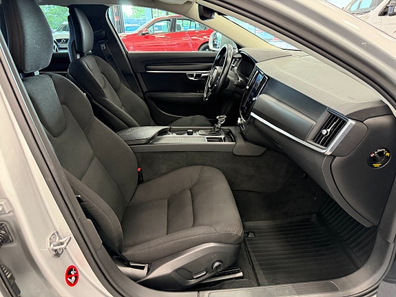 Volvo V90 13 of 14