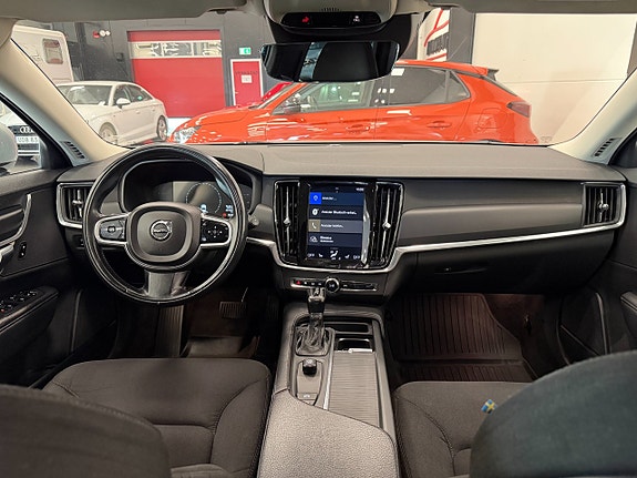 Volvo V90 7 of 14