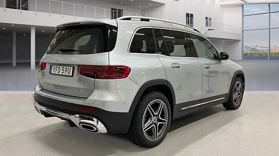 Mercedes-Benz GLB200 2 of 4