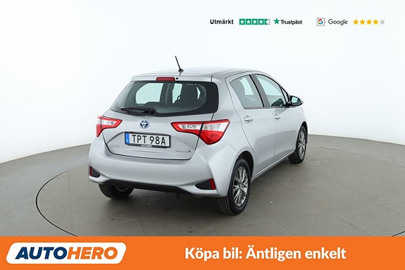 Toyota Yaris 6 of 30