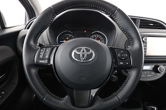 Toyota Yaris 19 of 30