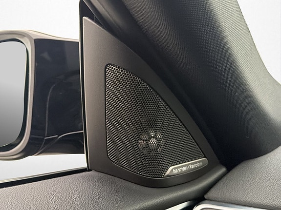 BMW i4 13 of 30