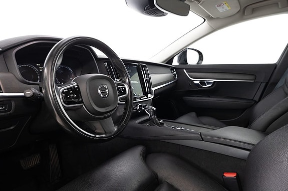 Volvo V90 Cross Country 16 of 25