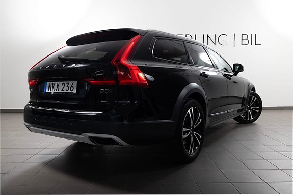 Volvo V90 Cross Country 12 of 25