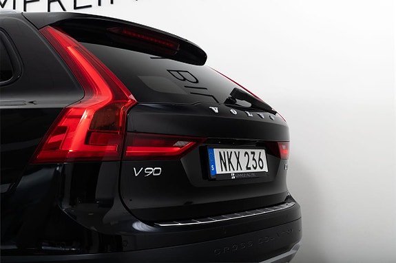 Volvo V90 Cross Country 7 of 25