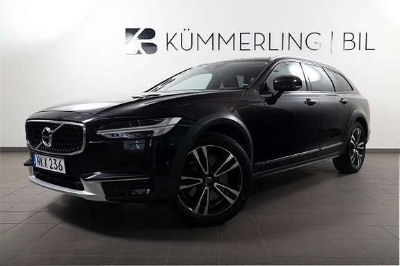 Volvo V90 Cross Country 9 of 25