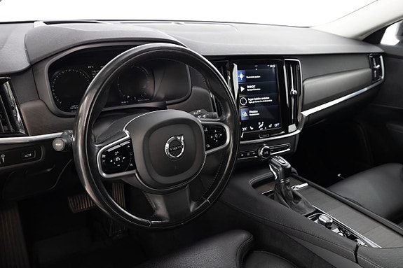 Volvo V90 Cross Country 18 of 25