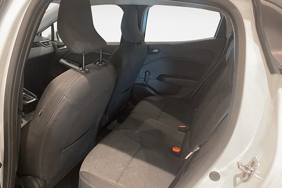 Renault Clio 7 of 12