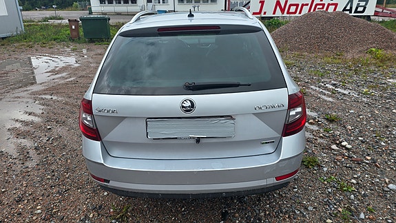 Skoda Octavia 4 of 11