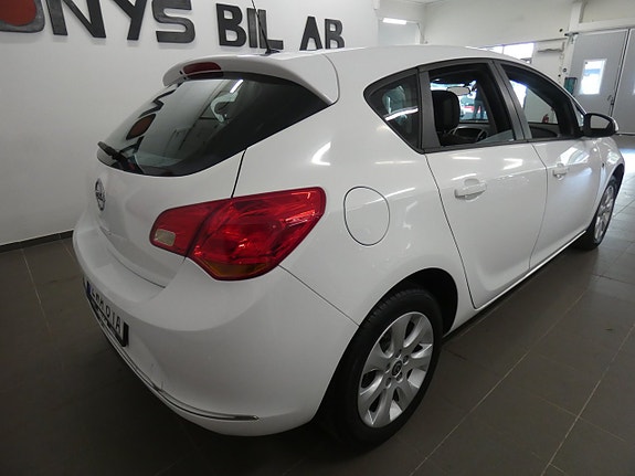 Opel Astra 5 of 16