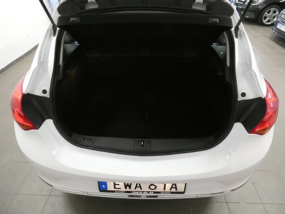 Opel Astra 16 of 16