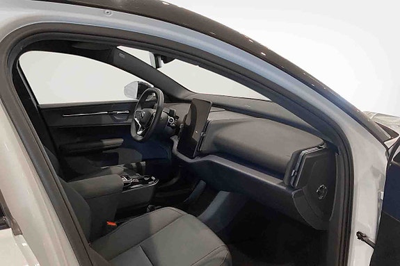 Volvo EX30 9 of 12