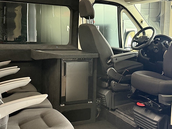 Peugeot Boxer 15 of 18