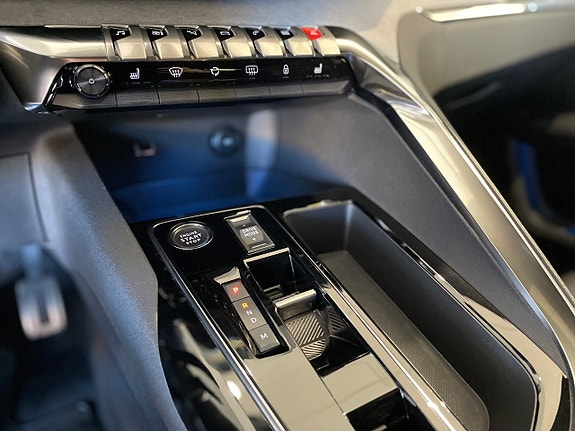 Peugeot 5008 21 of 29