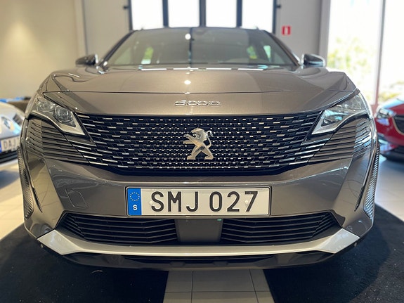 Peugeot 5008 2 of 29