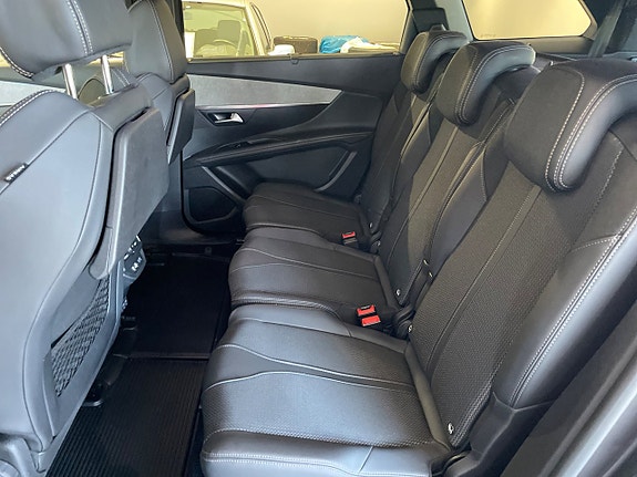 Peugeot 5008 26 of 29