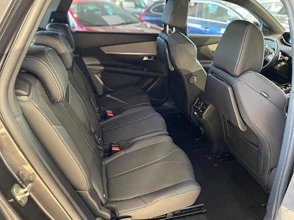 Peugeot 5008 27 of 29