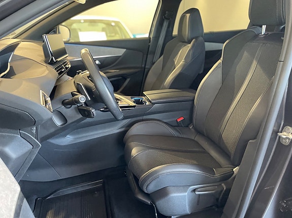 Peugeot 5008 15 of 29